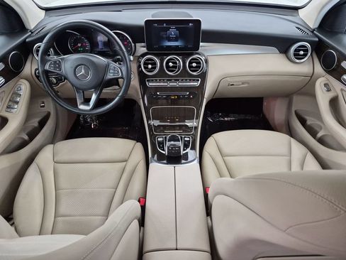 Used 2019 Mercedes-Benz GLC 300 4MATIC image 28