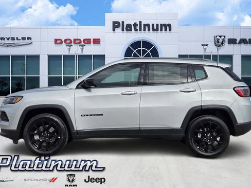 New 2026 Jeep Compass Latitude image 3