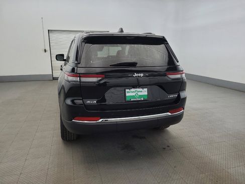 Used 2023 Jeep Grand Cherokee Limited w/ Luxury Tech Group II AWD/4WD image 6