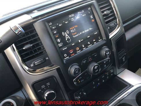 Used 2018 RAM 2500 Laramie w/ Sport Appearance Group AWD/4WD image 15