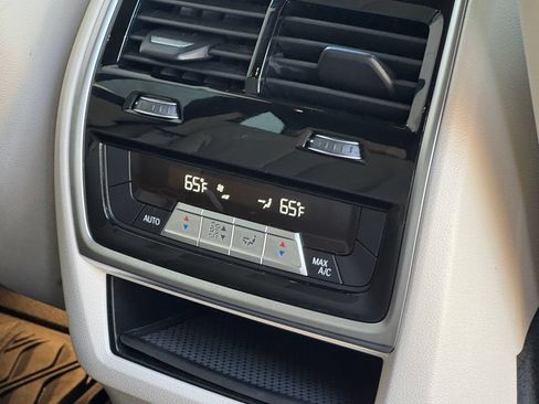 Used 2020 BMW X5 xDrive40i w/ M Sport Package AWD/4WD image 23