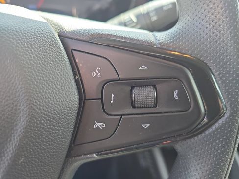 Used 2025 Chevrolet TrailBlazer LT FWD image 17
