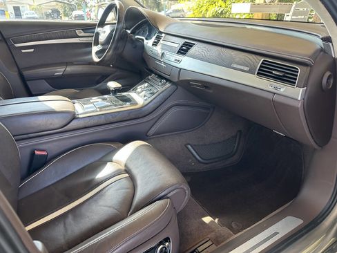 Used 2012 Audi A8 L 4.2 image 21