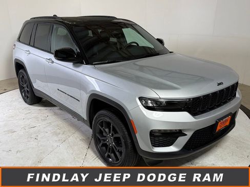 New 2025 Jeep Grand Cherokee Limited w/ Trailer Tow Package AWD/4WD image 1
