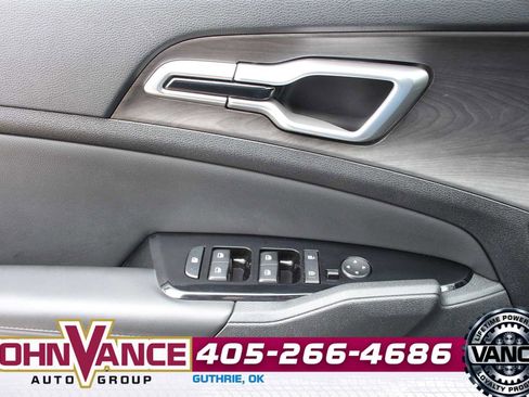 Used 2023 Kia Sportage X-Line w/ X-Line Premium Package AWD/4WD image 31