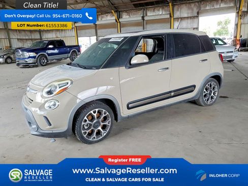 Used 2014 FIAT 500L Trekking w/ Popular Equipment Group FWD image 1