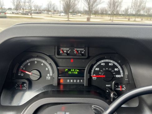 Used 2013 Ford E-250 and Econoline 250 image 16