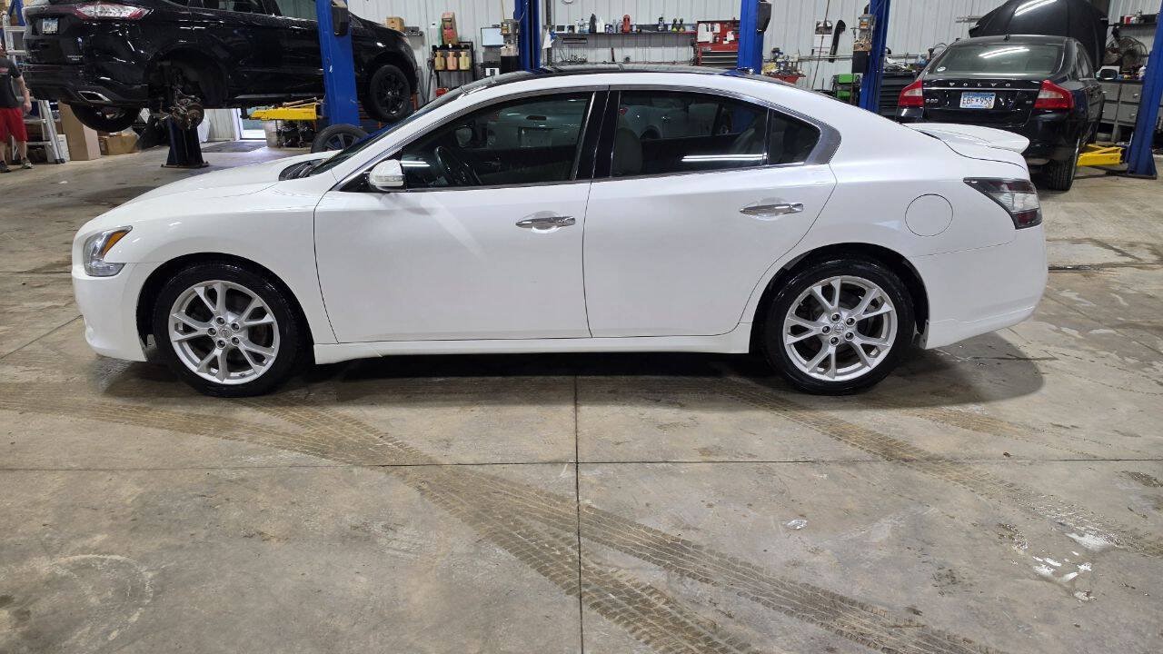 Used 2013 Nissan Maxima 3.5 SV w/ Premium Pkg FWD image 5