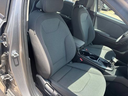 Used 2025 Kia K4 FWD image 35
