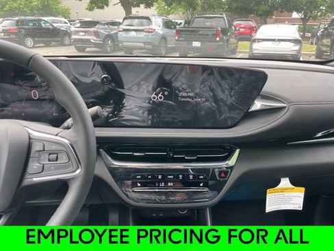 New 2025 Buick Envista Avenir image 24