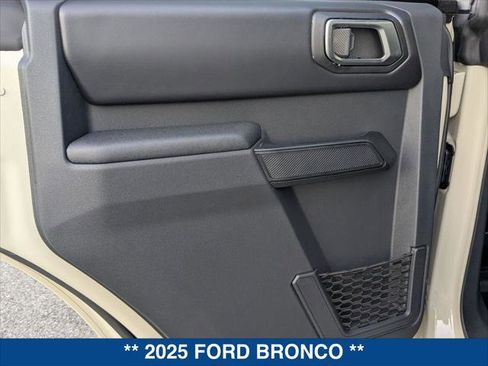New 2025 Ford Bronco Badlands image 20