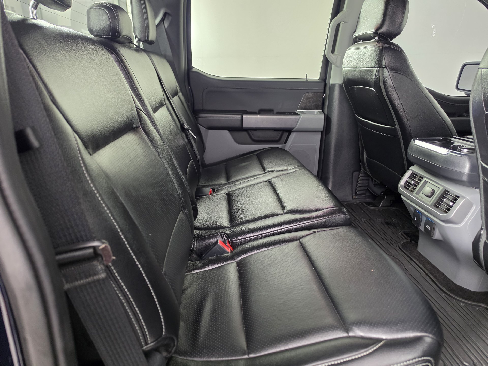 Used 2022 Ford F150 XLT w/ Equipment Group 302A High AWD/4WD image 30