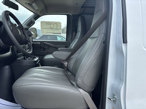 New 2025 Chevrolet Express 2500 1WT w/ Driver Convenience Package image 14