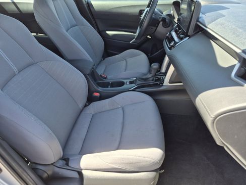 Used 2025 Toyota Corolla Cross AWD Hybrid image 23