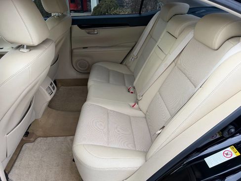 Used 2014 Lexus ES 350 image 24