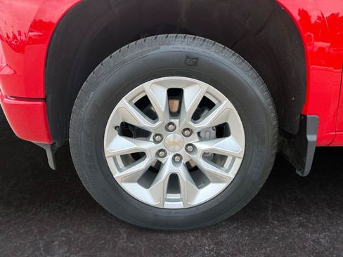 Used 2024 Chevrolet Silverado 1500 Custom AWD/4WD image 25