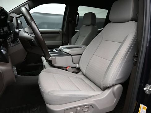 Used 2024 Chevrolet Silverado 1500 LT AWD/4WD image 2