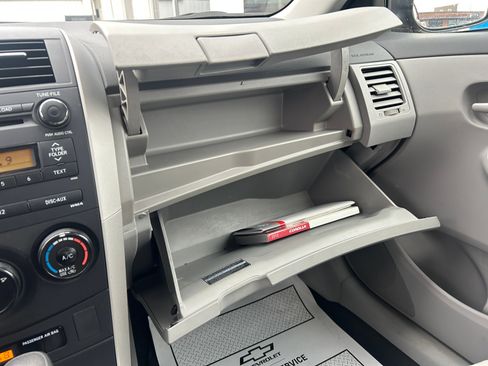 Used 2010 Toyota Corolla Base image 24