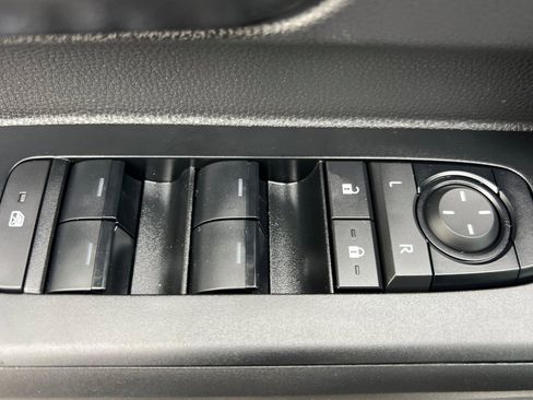 Certified 2024 Toyota Tacoma SR5 image 11