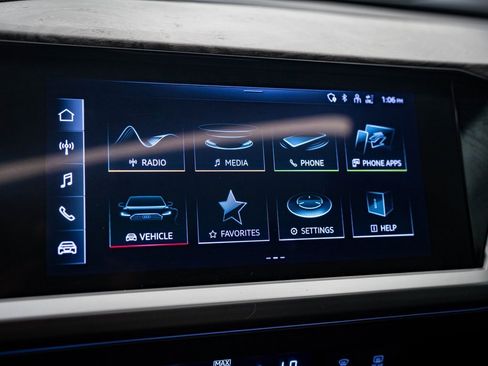 Used 2022 Audi Q4 e-tron Premium w/ Convenience Package image 29