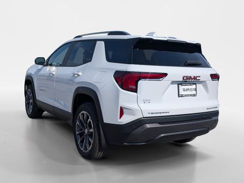 New 2027 GMC Terrain Elevation w/ Elevation Premium Package FWD image 4