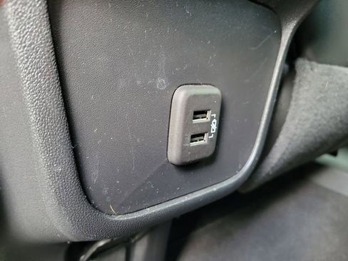 Certified 2023 Chevrolet Equinox RS w/ RS Leather Package FWD image 17