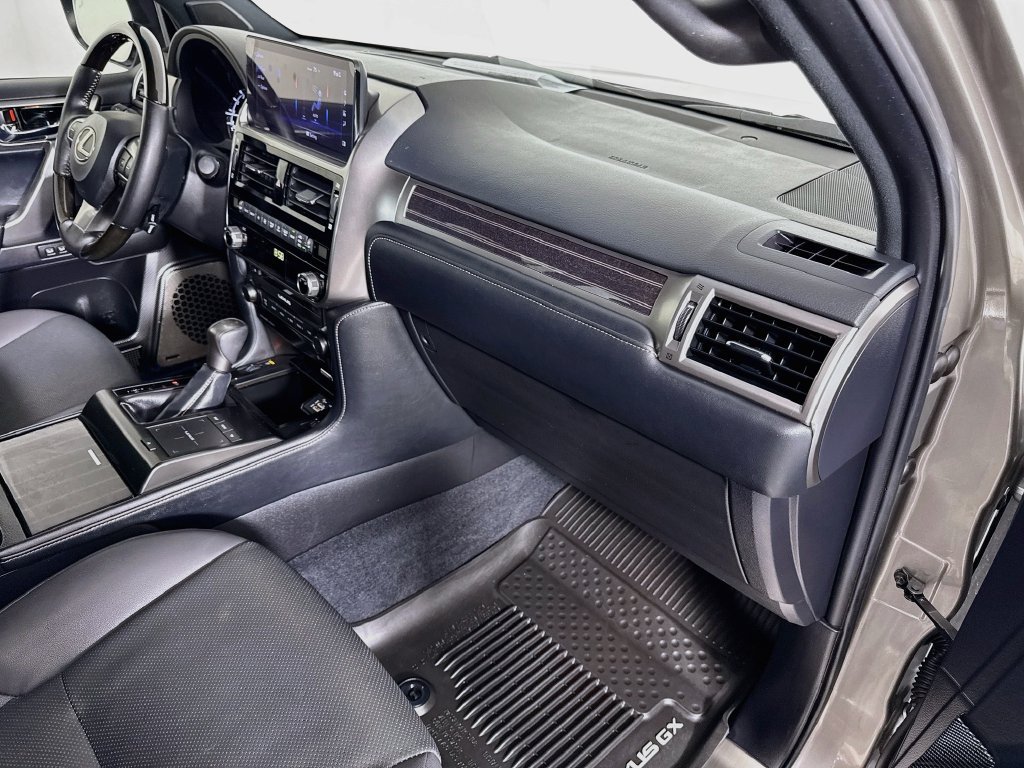 Used 2023 Lexus GX 460 Premium w/ Premium Package AWD/4WD image 31