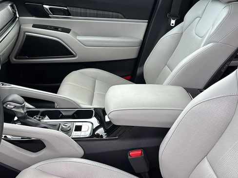 Used 2023 Kia Telluride EX image 24