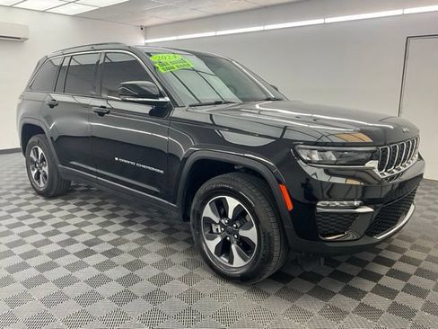 Used 2024 Jeep Grand Cherokee Limited 4xe AWD/4WD image 3