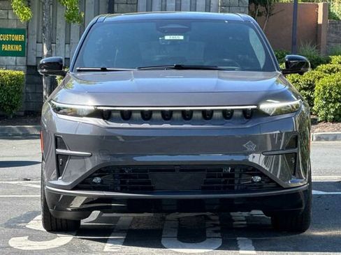 New 2025 Jeep Wagoneer S Launch Edition image 6