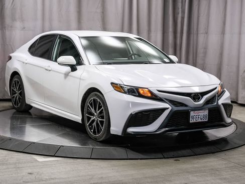 Used 2023 Toyota Camry SE w/ Convenience Package FWD image 12
