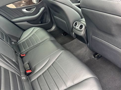 Used 2020 Mercedes-Benz C 300 Sedan image 31