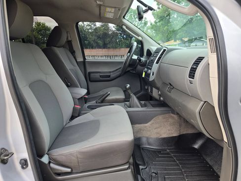 Used 2011 Nissan Xterra S AWD/4WD image 28