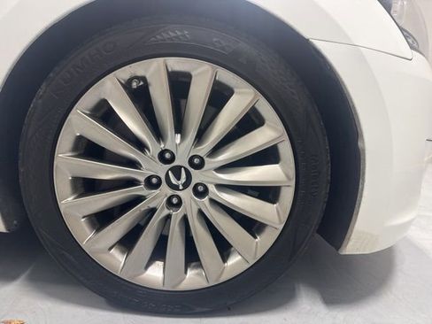 Used 2014 Hyundai Equus Signature image 4