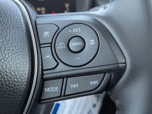 New 2026 Toyota Corolla Cross LE w/ Moonroof Package image 18