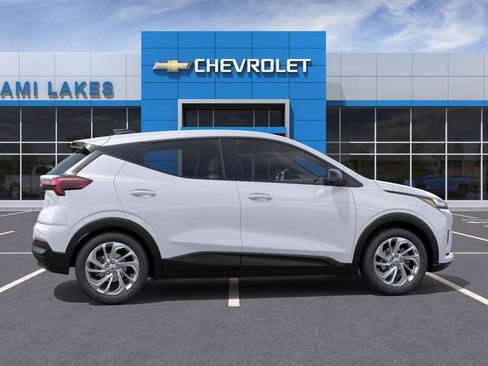 New 2027 Chevrolet Bolt LT image 5
