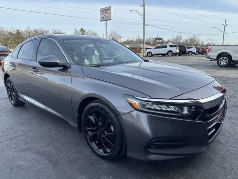 Used 2019 Honda Accord LX image 5