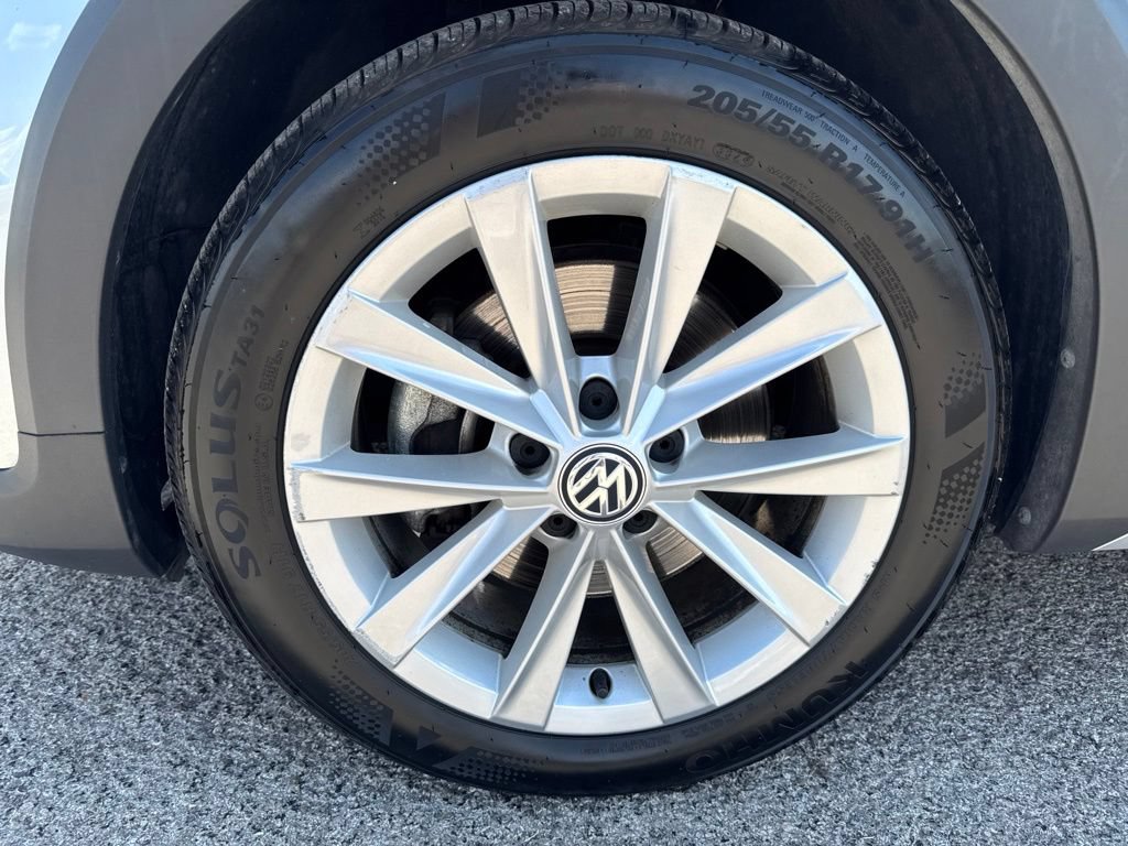 Used 2017 Volkswagen Golf Alltrack S AWD/4WD image 11