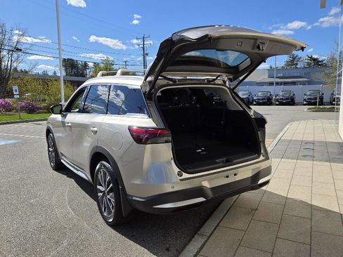 New 2026 INFINITI QX60 Luxe w/ Cargo Package AWD/4WD image 18