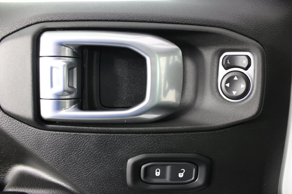 Used 2023 Jeep Wrangler Sport AWD/4WD image 13