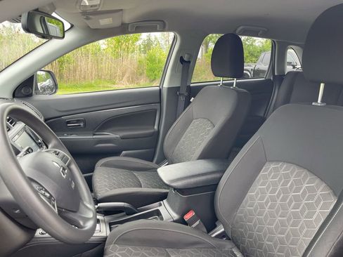 Used 2024 Mitsubishi Outlander Sport AWD image 11