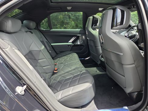 New 2026 BMW 740i xDrive w/ Executive Package AWD/4WD image 16