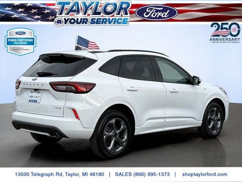 Certified 2023 Ford Escape ST-Line Select AWD/4WD image 3