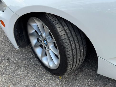 Used 2005 BMW Z4 2.5i RWD image 38