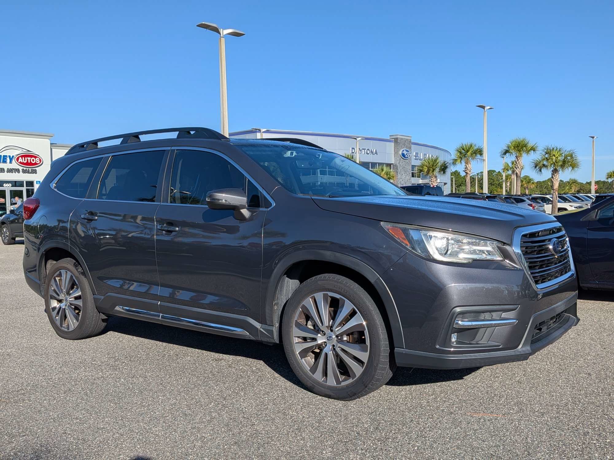 Used 2022 Subaru Ascent Limited w/ Technology Package AWD/4WD image 2