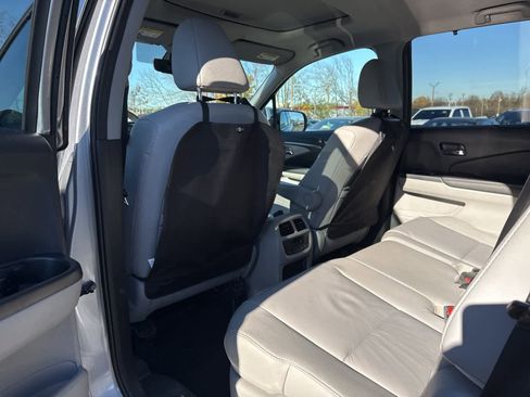 Certified 2022 Honda Pilot Special Edition image 9