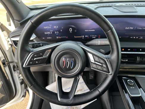 Used 2025 Buick Enclave Preferred image 24