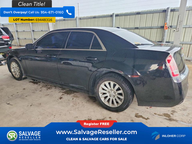 Used 2014 Chrysler 300 RWD image 3