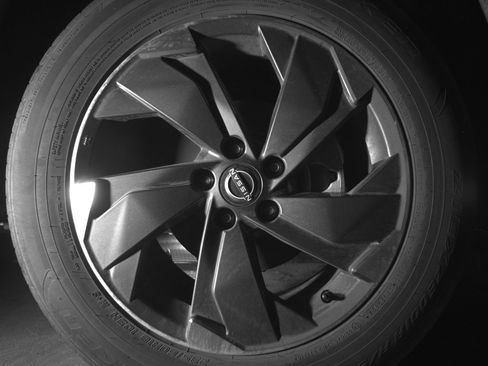 Used 2025 Nissan Rogue SV FWD image 13