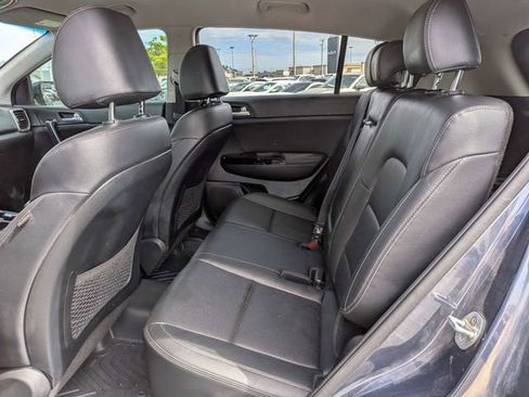 Used 2020 Kia Sportage EX image 13